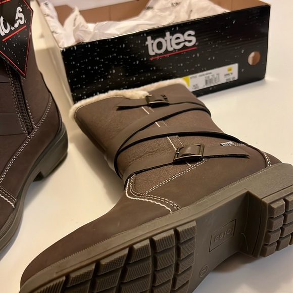 Totes Boots- New - Picture 1 of 4